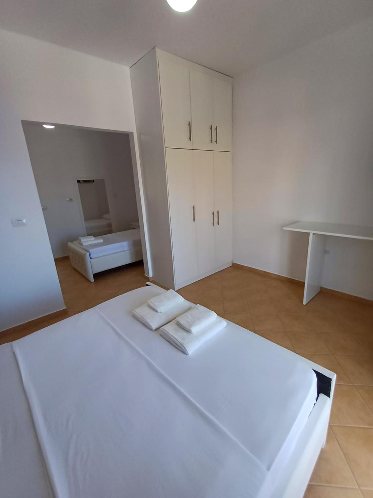 Hotel Sherifi Sarande Luaran gambar